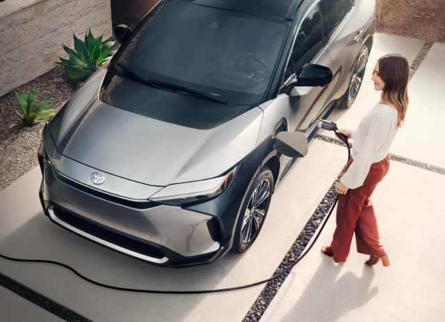 Electrified Vehicles - Landing Page Battery Electric Block Image